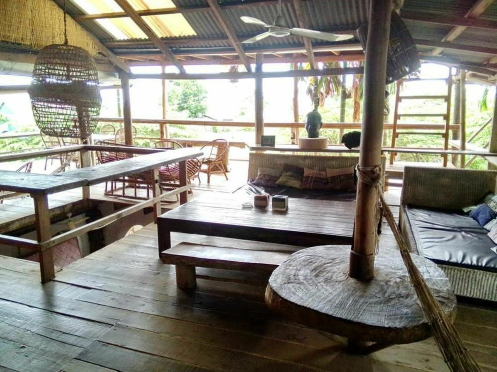 Bed and breakfast Kepmandou Lounge-Bar Extérieur photo
